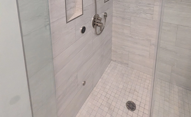Clears-Shower-Stoppage-Huntington-Beach Clears-Shower-Stoppage-Huntington-Beach