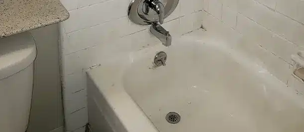 Homeowner Prep Make Tub Clearing Easier in Fountain Valley Homeowner Prep Make Tub Clearing Easier in Fountain Valley